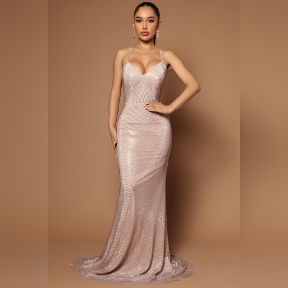 Fashion Nova embellish dress - Picture 4 of 8